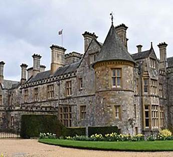 museum in beaulieu southampton england port image 2560x1440
