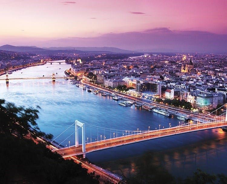 https://www.amawaterways.com/Assets/Desktop/Cruises/theromanticdanube_budapest_UG2_48145_dailyprogram.jpg